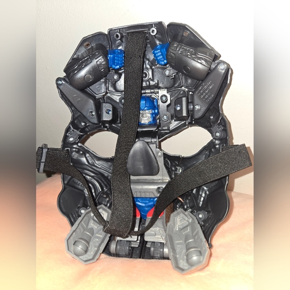 Transformers: Rise of the Beasts Movie Optimus Primal 2-in-1 Converting Mask - Picture 3 of 10
